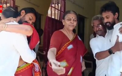 Mathimaran: ‘Mandaadi’ director Mathimaran gets emotional with parents after film’s success as Soori starrer crosses Rs 65 crore worldwide | Tamil Movie News