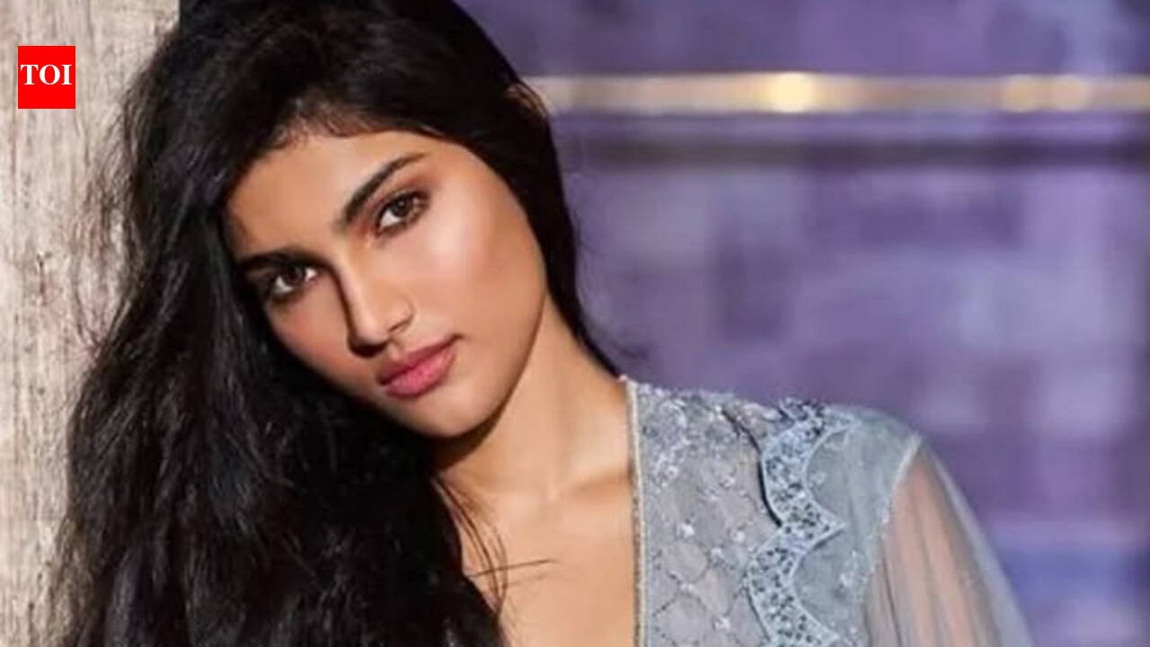 Salman Khan’s niece Alizeh Agnihotri to headline ‘College Fest’ after ‘Farrey,’ alongside Ashish Chanchlani, zombie comedy drama has already wrapped filming |