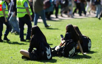 Australia cracks down on student and backpacker visas to curb migration