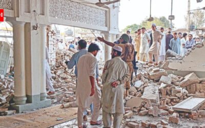 21 security personnel dead in blast at police line in Pakistan