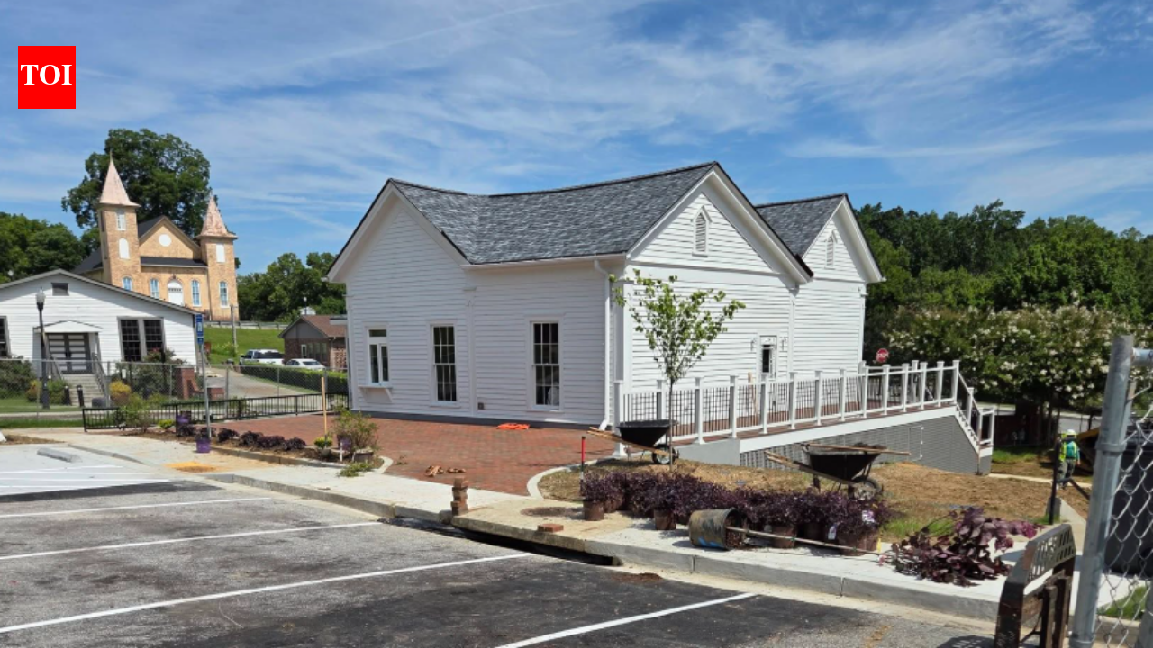 A Georgia city moved a pre-Civil War house out of the way of a hotel project instead of demolishing it; after a $500,000 relocation and restoration, it is becoming a coffee shop