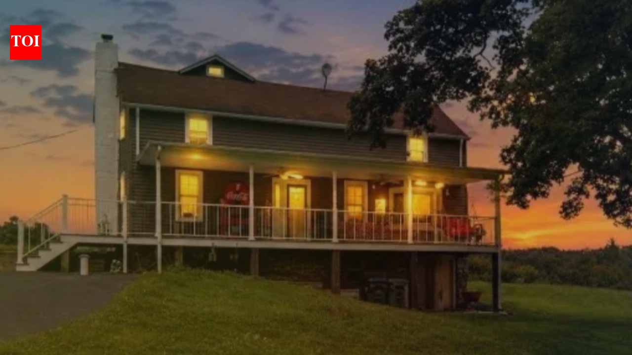 A New Jersey family has owned a 135-acre Christmas tree farm for 80 years; the preserved property, with an 1839 barn, 21 acres of cropland and a guest cottage, is now listed for $1.485 million