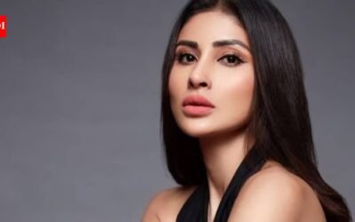 Mouni Roy turns 41; says ‘I know who’s mine’; celebrates with close friends; after separation from Suraj Nambiar | Hindi Movie News