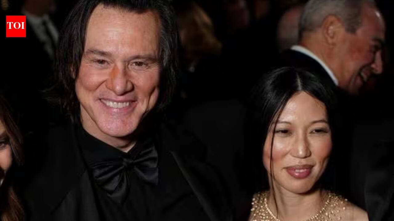 Jim Carrey secretly gets married for the third time, the 64-year old actor ties the knot with his longtime girlfriend Min Ah in a private ceremony in LA | English Movie News