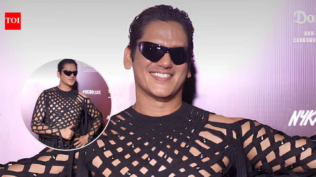 Vijay Varma’s all-black cut-out outfit grabs attention; netizens call him ‘Male Uorfi Javed’, ‘cartoon’ |