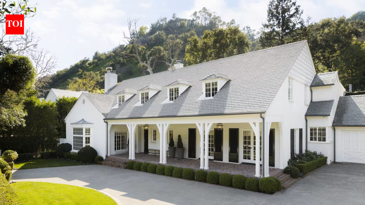 In 2011, Judy Garland’s former Bel-Air home sold for .2 million; after successive renovations, the 1938 house on nearly 2.7 acres changed hands again for .1 million in July 2024
