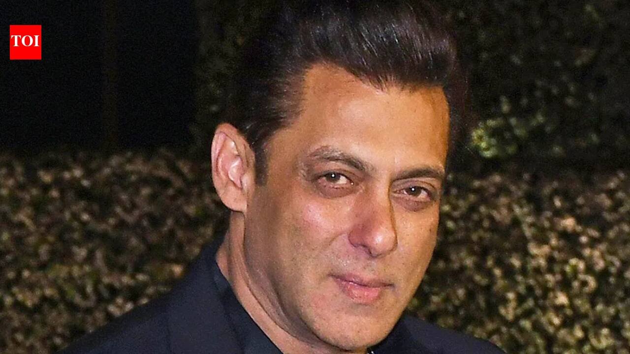 Salman Khan was thrown out of school for not paying fees, earned Rs 75 as a background dancer at the age of 14, now has a net worth of Rs 3000 crore |