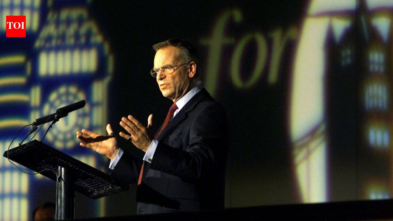 Jeffrey Archer, British author and former conservative politician, dies at 86