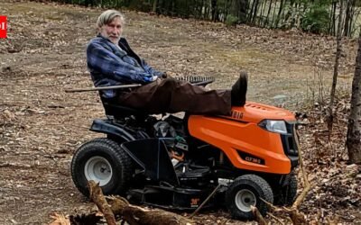 A New Hampshire groundskeeper lived in an empty trailer and mowed lawns; after his death, town discovered he had donated $3.8 million to support education, health and recreation | World News