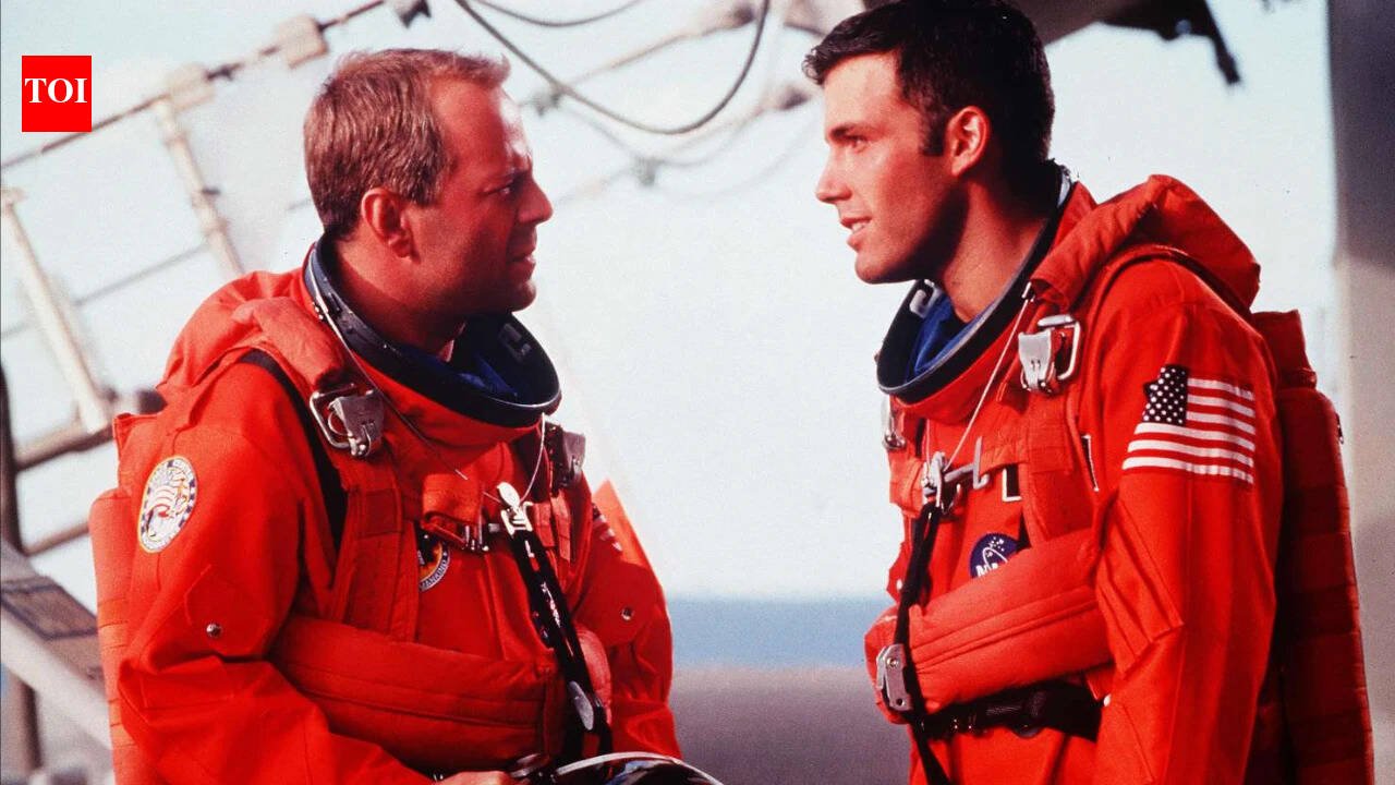 Bruce Willis once told co-star Ben Affleck that he shouldn’t star in the Oscar-winning film ‘Shakespeare in Love ’: ‘He hadn’t read the script’ |