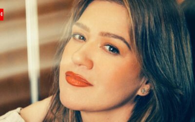 Quote of the day by Kelly Clarkson: ‘It’s ignorant to think you know everything about person, there are just different colors to personality,’ lesson on individuality and complex human nature by the ‘Breakaway’ singer |
