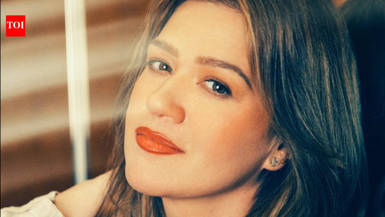 Quote of the day by Kelly Clarkson: ‘It’s ignorant to think you know everything about person, there are just different colors to personality,’ lesson on individuality and complex human nature by the ‘Breakaway’ singer |