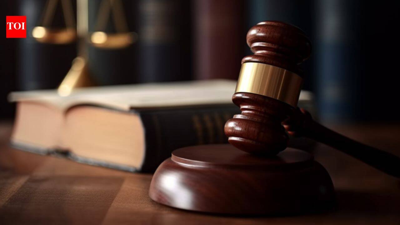 Australian homeowner said bamboo from next door spread beneath his fence and blocked his sewer; court finds a future damage risk, orders staged removal and A$6,253.50 toward treatment and repairs