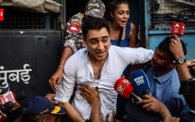 Imran Khan asked to leave India by October 28 by Mumbai police for participating in CJP protests despite being a non-Indian citizen, as per provisions of the Immigration Act |