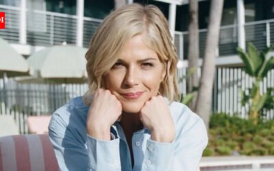 Selma Blair’s rep releases an official statement a week after the star’s airport arrest: ‘There is much more to this story…’ |