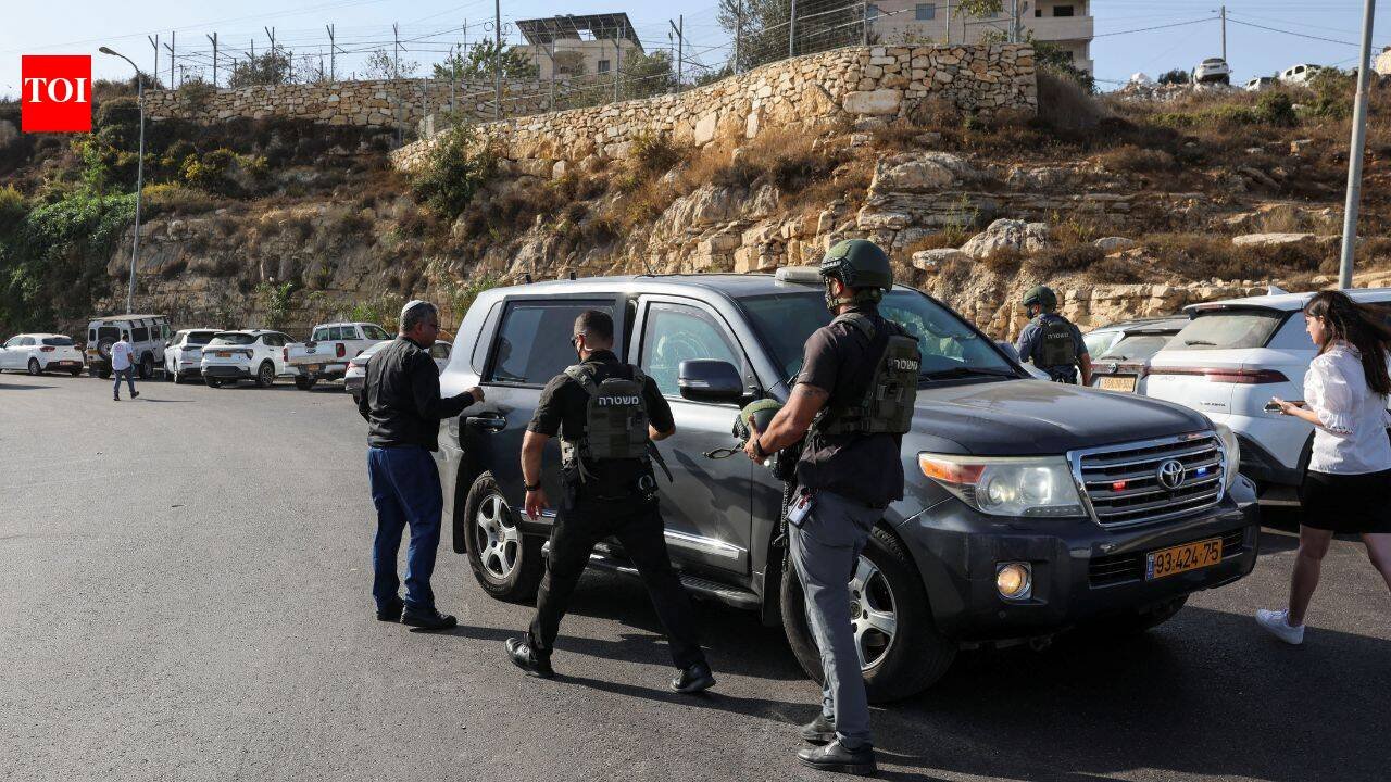 Israel orders Hebron lockdown, prepares to shut entire West Bank after shooting from Friday