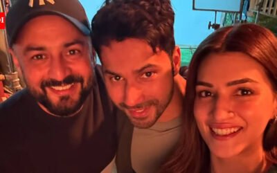 Kriti Sanon, Varun Dhawan and Amar Kaushik reunite in a howling Instagram clip, fuelling buzz around ‘Bhediya 2’: ‘An unexpected reunion that will get you obsessed’ |