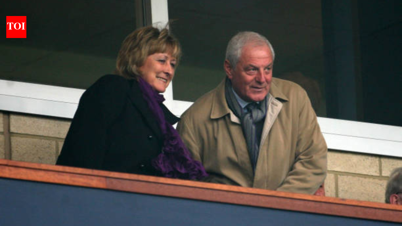 Five years after Rangers manager Walter Smith died, his widow Ethel chose the cancer unit that treated him to receive £50,000 from a charity, one of the biggest donations in the Scottish hospital’s history
