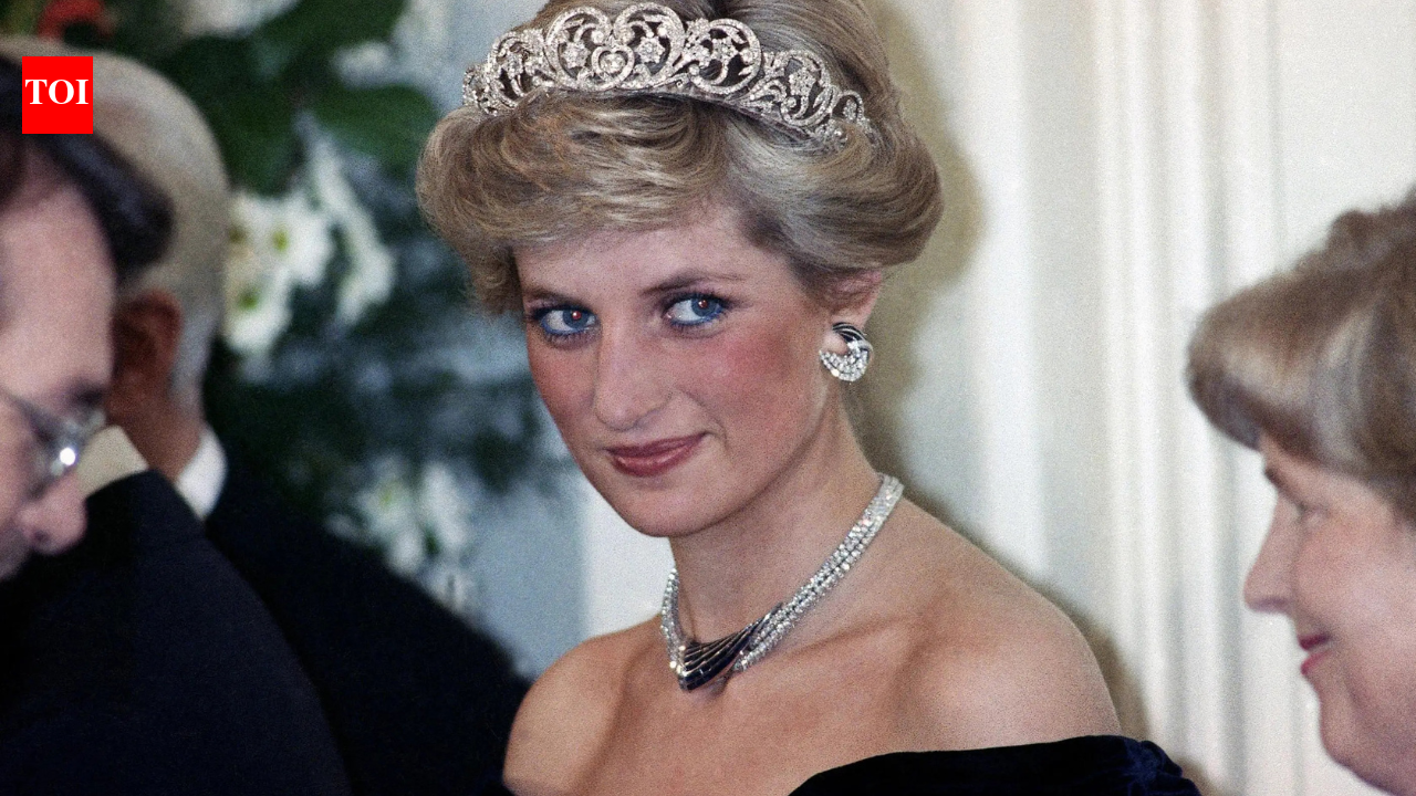 Princess Diana’s secret love story: She wanted to marry a heart surgeon she trusted most, saying, ‘Everybody sells me out. He is the one person who will never sell me out’ | World News