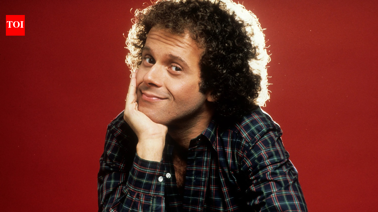 Richard Simmons’ Hollywood Hills home finally sells for $3.8 million , lot less than the asking price |